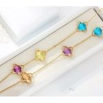  Lange Halskette mit Blumenmuster, verziert mit Swarovski-Kristallen