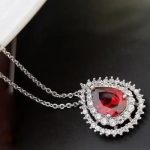  Halskette mit Wassertropfen-Anhänger, GAR