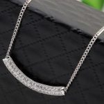  Gebogene zylindrische Halskette, Rhodium