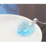  Halskette mit Herzanhänger, Aquamarin, verziert mit Swarovski-Kristallen