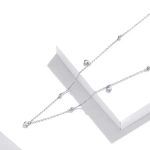 Silberne Halskette mit Herzen