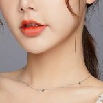 Silberne Halskette mit Herzen