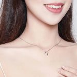 Silberne Halskette mit Herzanhänger