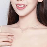 Silberne Halskette mit Herzanhänger