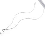 Silberne Halskette mit Herzanhänger