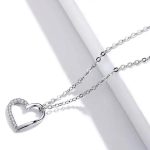 Silberne Halskette mit Herzanhänger