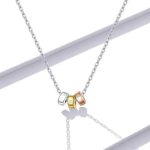 Silberner Halskettenring mit Anhänger