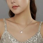 Silberne Halskette mit Stethoskop-Anhänger