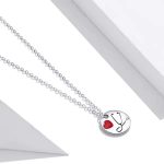 Silberne Halskette mit Stethoskop-Anhänger