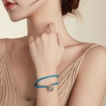 Damenarmband aus Silber und Kunstleder, blau