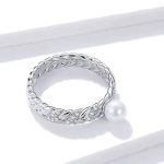 Silberohrringe mit Perlen