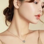 Silberne Halskette mit Lebensbaum-Anhänger