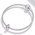 Silberanhänger, lila und weiße Herzen