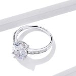 Silberner Verlobungsring mit weißem Kristall, Größe 8