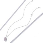 Silberne Halskette mit dreifachem Herz