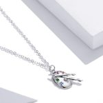 Silberne Halskette mit Farbpalette