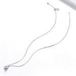 Silberne Halskette mit Farbpalette