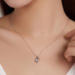 Silberne Halskette mit Anker