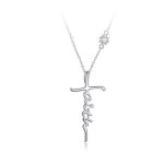 Silberne Halskette mit einem Kreuz und der Aufschrift Glaube