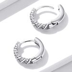 Silberne Creolen mit Kristall