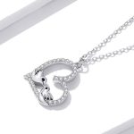 Silberne Halskette mit Vogelanhänger