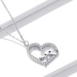 Silberne Halskette mit Vogelanhänger