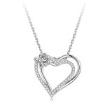 Silberne Halskette mit Herz und Schmetterling