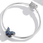 Silberanhänger, dunkelblauer Schmetterling