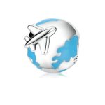 Silberanhänger, Reisen