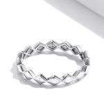 Silberner Damenring, Rautenmuster, Größe 6