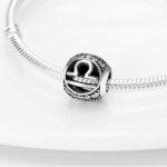 Silberanhänger, Waage-Zeichen