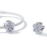 Silberanhänger, Blume mit Schmetterlingen