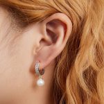 Silberohrringe mit Perlen