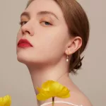 Ezüst fülbevaló gyöngyökkel