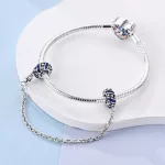 Silberanhänger mit Sicherheitskette, Stern