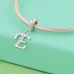 Silberanhänger, Buchstabe E