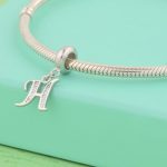 Silberanhänger, Buchstabe H