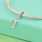 Silberanhänger, Buchstabe T