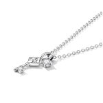 Silberne Halskette mit Schlüsselanhänger