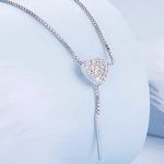 Silberne Halskette mit Herzanhänger