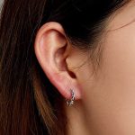 Silberne Ohrringe, Kettenform