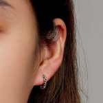 Silberne Ohrringe, Kettenform