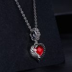 Silberanhänger, geflügeltes Herz