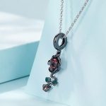 Silberanhänger, rote Rose