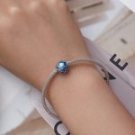 Silberanhänger, blaue Perle