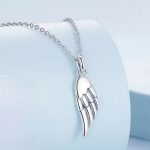 Silberne Halskette mit Engelsflügel-Anhänger