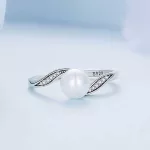 Ezüst gyűrű fehér gyönggyel, 8-as méret