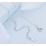 Ezüst nyaklánc pillangóval