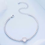 Ezüst karkötő szívmotívummal