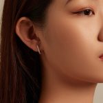 Silberohrringe mit Kristall, herzförmig